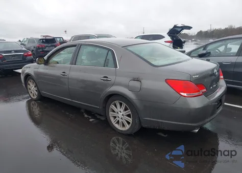 2006 Toyota Avalon Limited z USA, uszkodzony, nr VIN 4T1BK36B66U071813